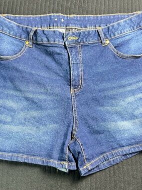 💙 Vintage Serra Blue Denim Shorts Size 16 High Rise 8887-10 💙
